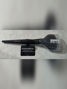 NEW Sonia Kashuk Black Powder Blending Brush No.137